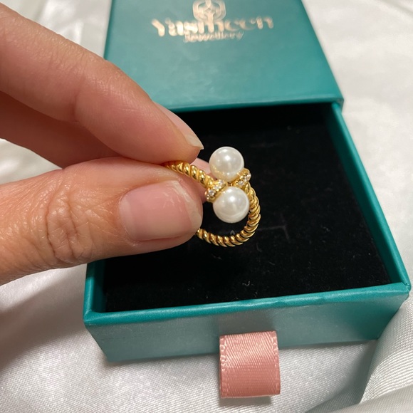 New: Gold Vermeil Twisted Rope Pearl Ring - Picture 8 of 10
